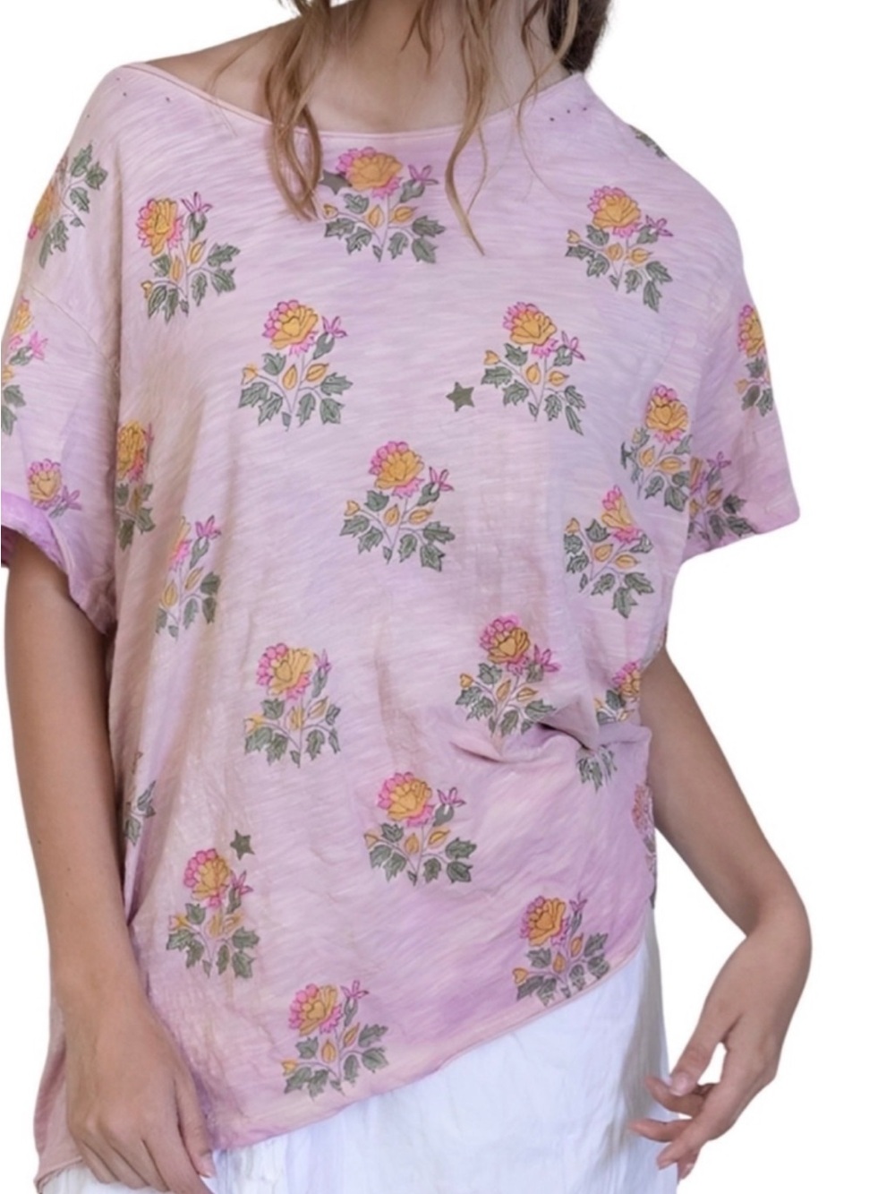 Magnolia Pearl Women's Floral Pink Short Sleeve Top - Lightweight Casual Tee